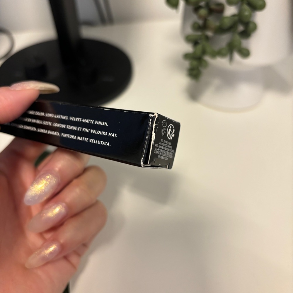 NIB Fenty Beauty Icon Velvet Liquid Lipstick - Picture 7 of 8